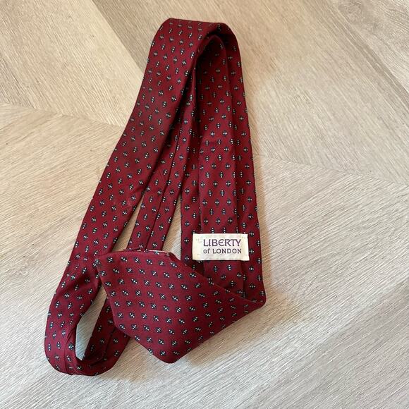 Vintage Liberty of London Silk Tie Printed in England Red Blue - Picture 1 of 6
